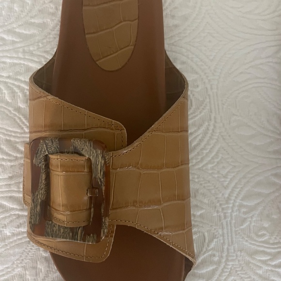 Definery Mule Footbed Croc-Embossed Leather Sandals, Tan - Picture 4 of 7